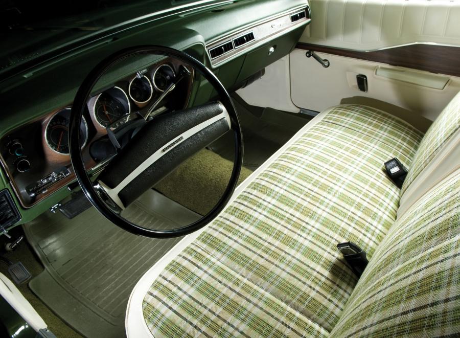  Dodge Charger Hardtop 1972 года  (фото 5 из 18)